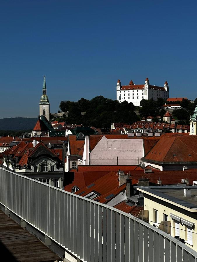 Luxury Penthouse At The Historical Centre With Free Parking Appartement Bratislava Buitenkant foto