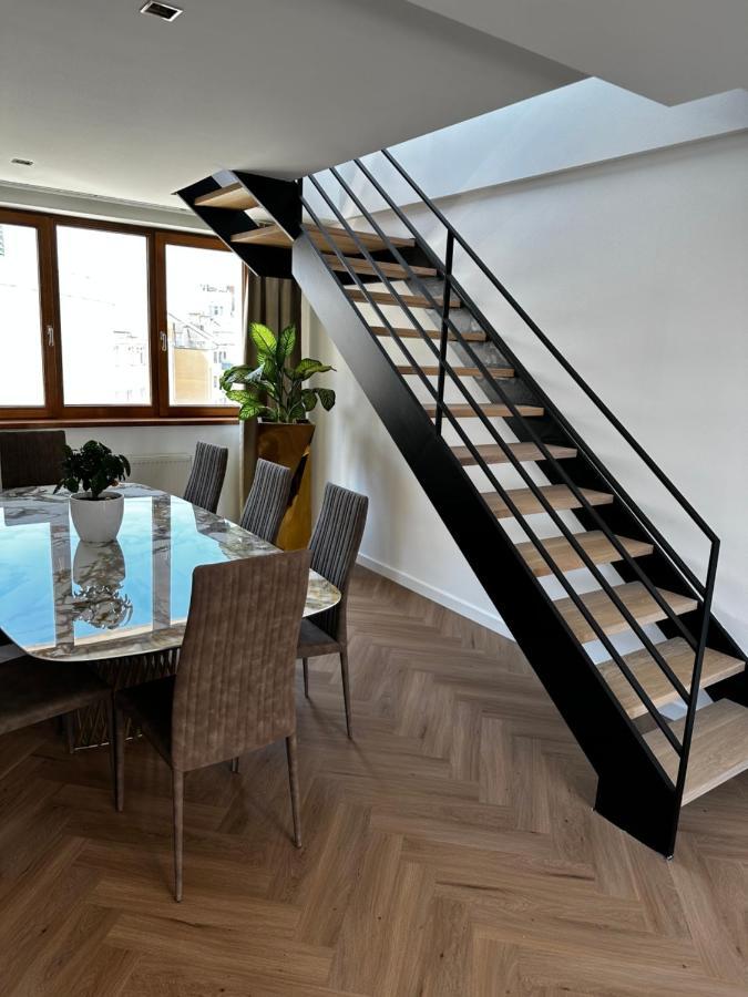 Luxury Penthouse At The Historical Centre With Free Parking Appartement Bratislava Buitenkant foto